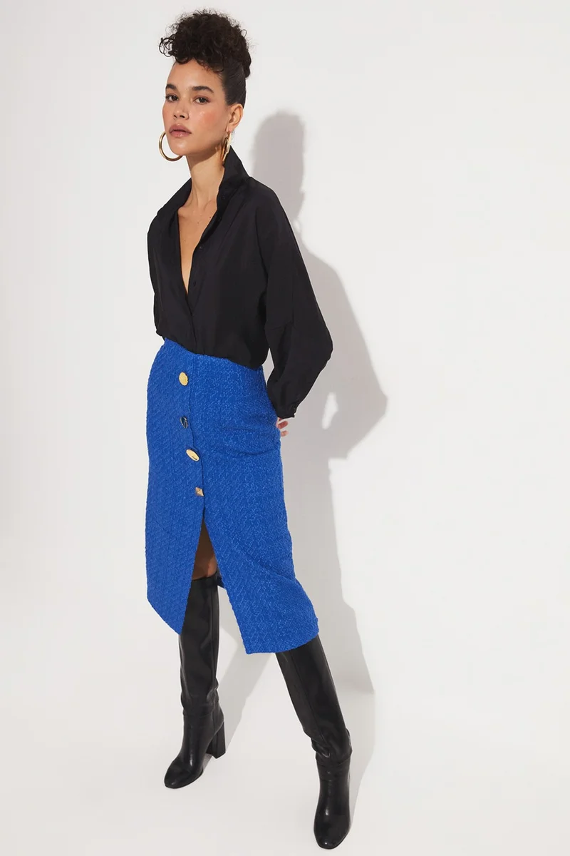 JUNE Women's Straight Cut Slit Detailed Front Buttoned Midi Length Woven Skirt