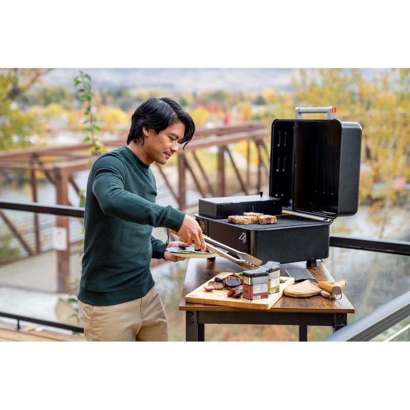 Traeger Ranger Portable Wood Pellet Grill and Smoker – Outdoor Grilling BBQ with Digital Arc Controller, Cast Iron Griddle, and Precision Temperature Control - Image 2