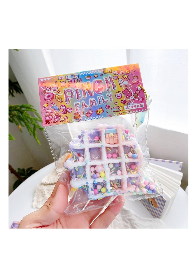 لعبة إسفنجية للقطط تابا من ريبلاي، لعبة اسفنجية بتصميم مخلب القطط، لعبة إسفنجية عائلية لطيفة، ألعاب إسفنجية ناعمة لطيفة - لون أرجواني / أبيض وافل - Image 1