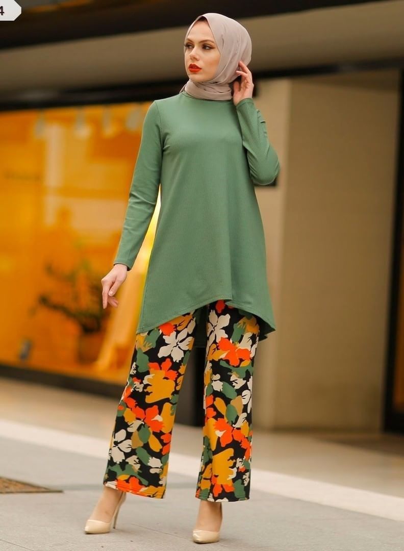 Loquat Women's Fashion Printed Set  - Image 1