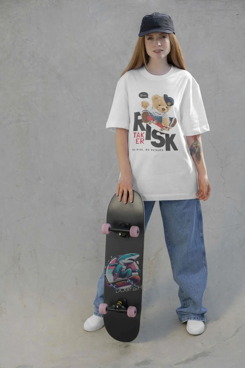 دوغ فش Women's White Crew Neck Oversize Salas T-Shirt