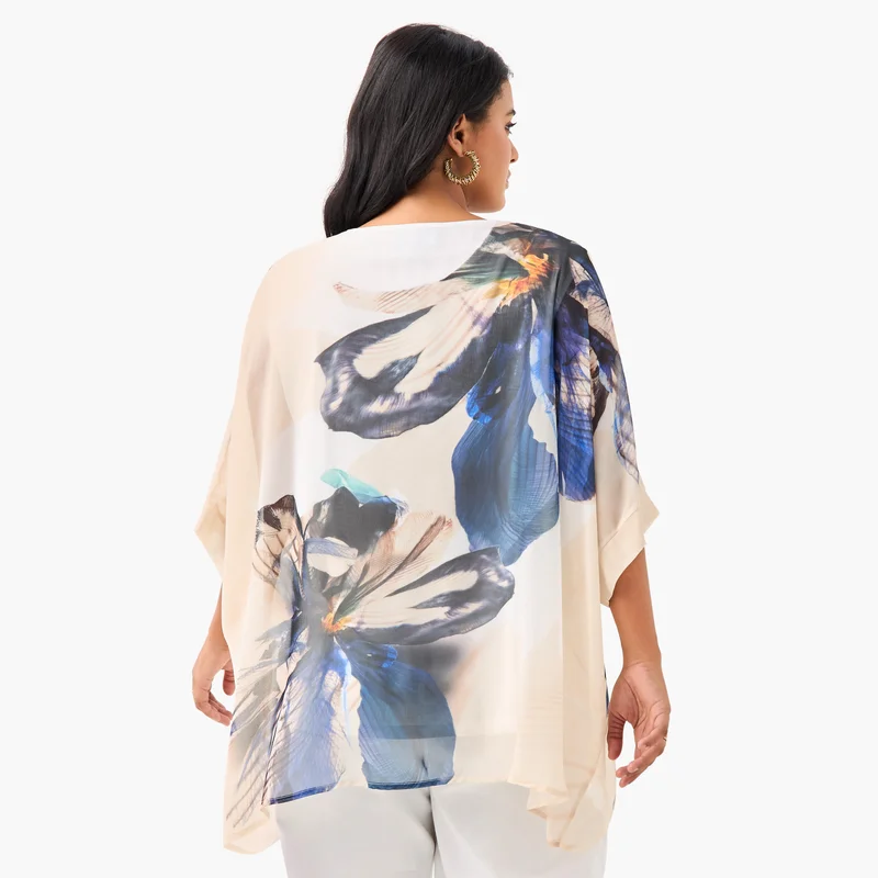  أولا بوبكن Plus Size Ulla Popken Floral Print Top with Extended Sleeves