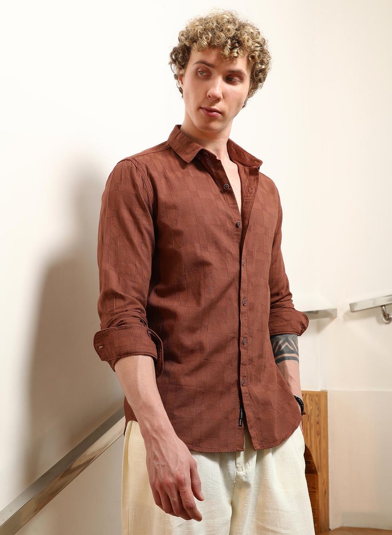Campus Sutra Men's Terracotta Textured Cotton Shirt With Point Collar  - Image 3