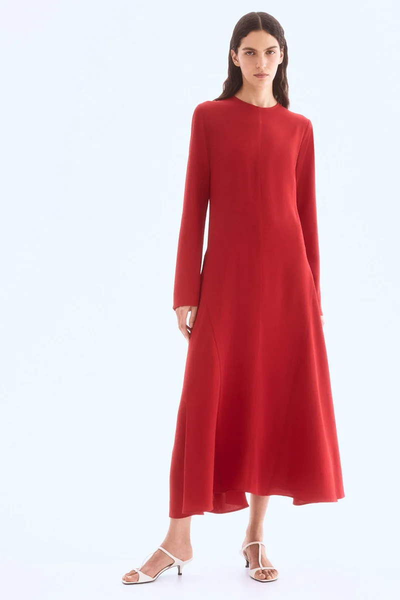 اتش اند ام فستان على شكل A