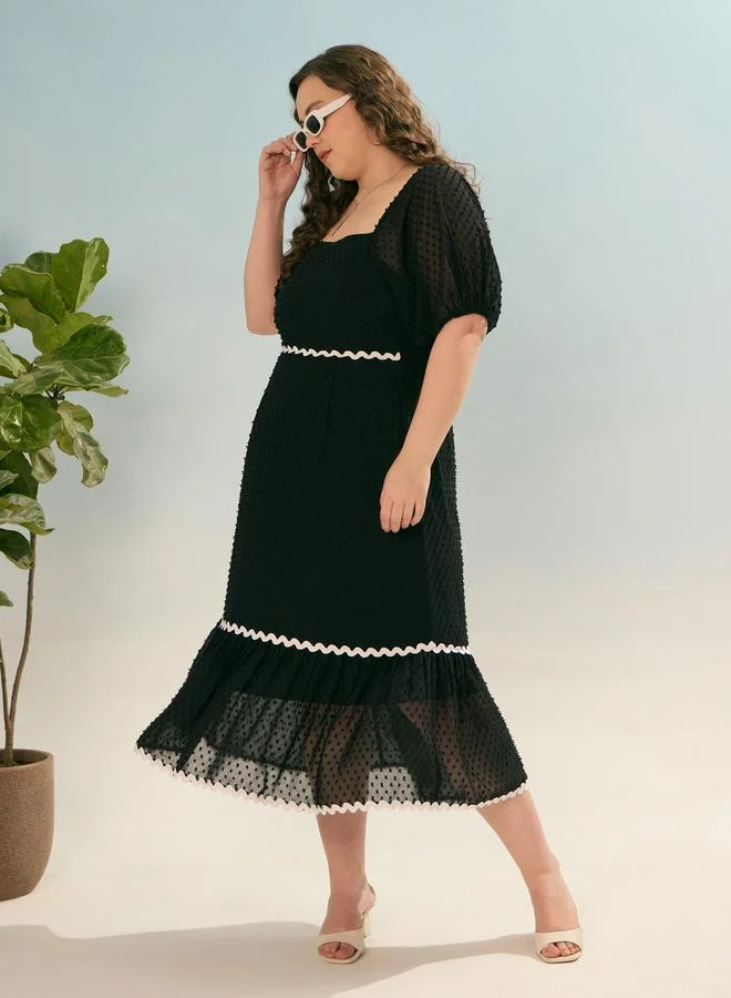 SASSAFRAS Sassafras Plus Black Dobby Smocked Midi Dress