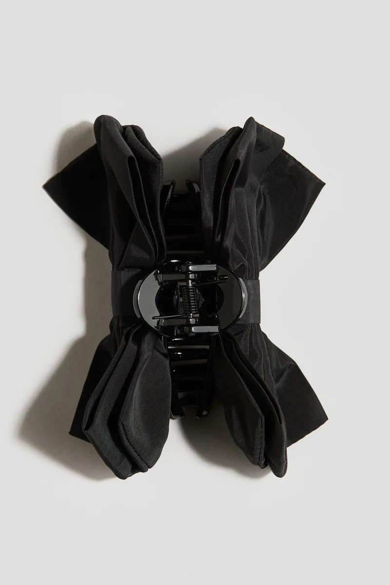 اتش اند ام مشبك شعر مزيّن بفيونكة