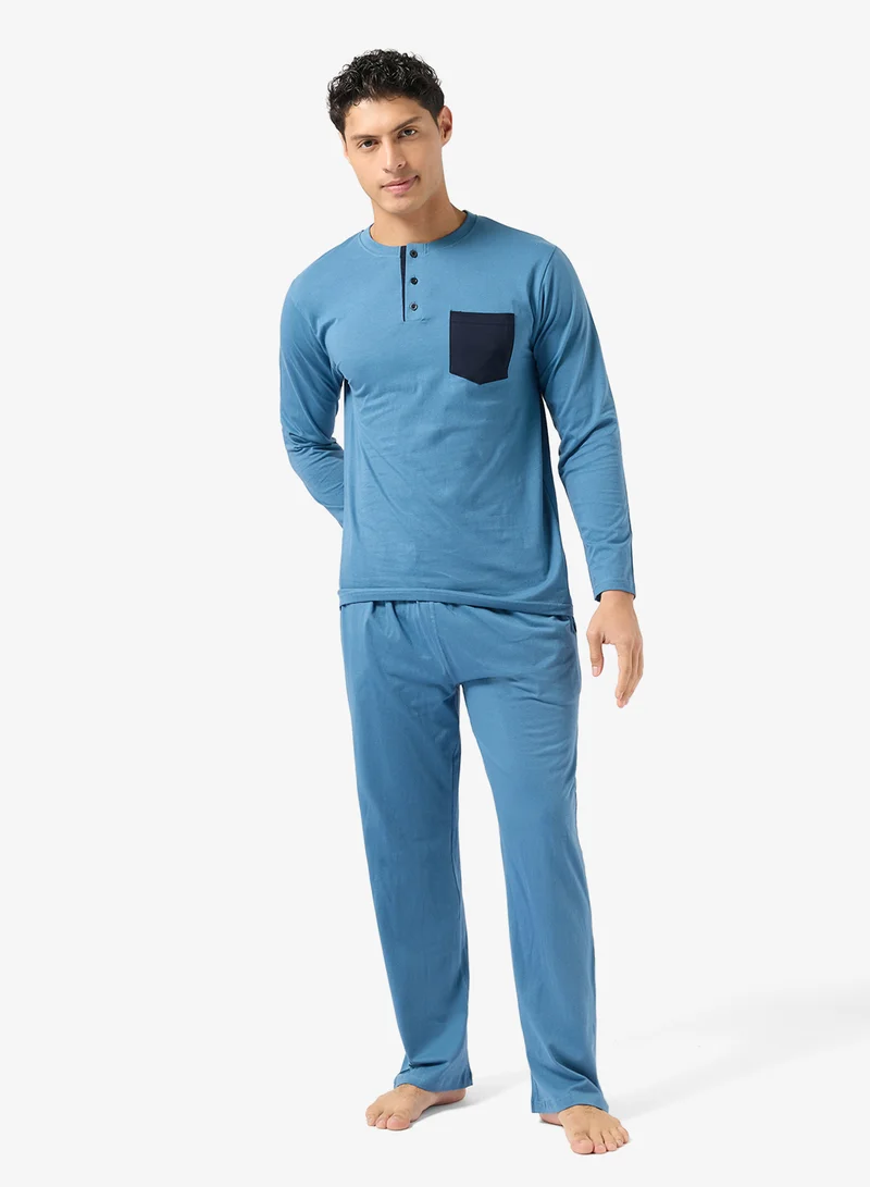 Regular fit tee and Pant set