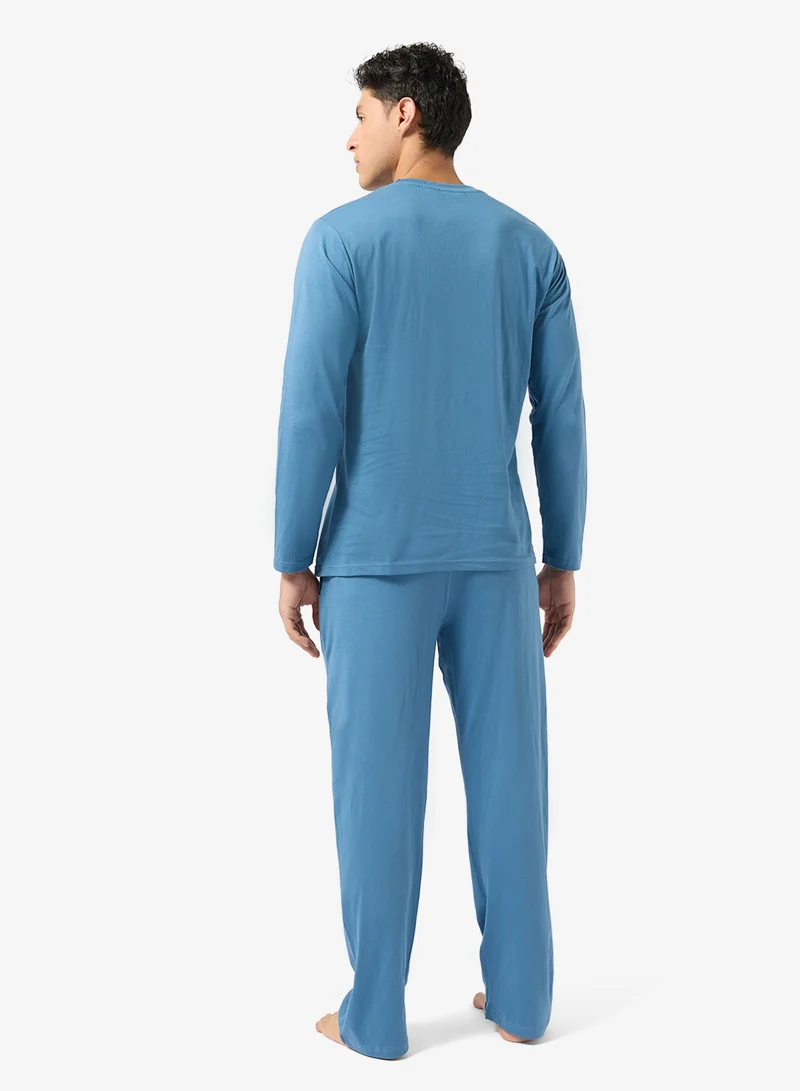 Robert Wood Regular fit tee and Pant set