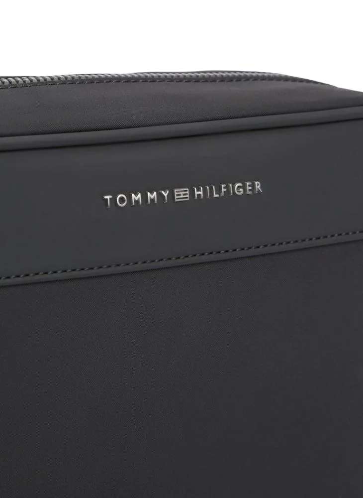 TOMMY HILFIGER  Repreve Washbag for Men | Best Price UAE