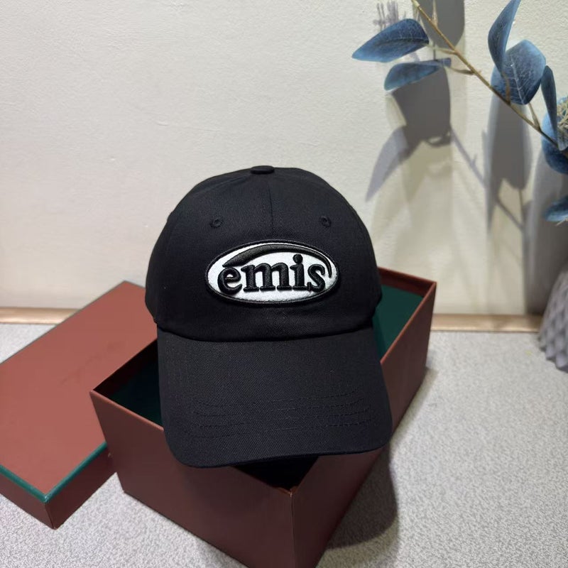 Emis 2026 Korean Trendy Hat with Embroidered Patch Baseball Cap for Men and Women, Washed Vintage Style - Image 1