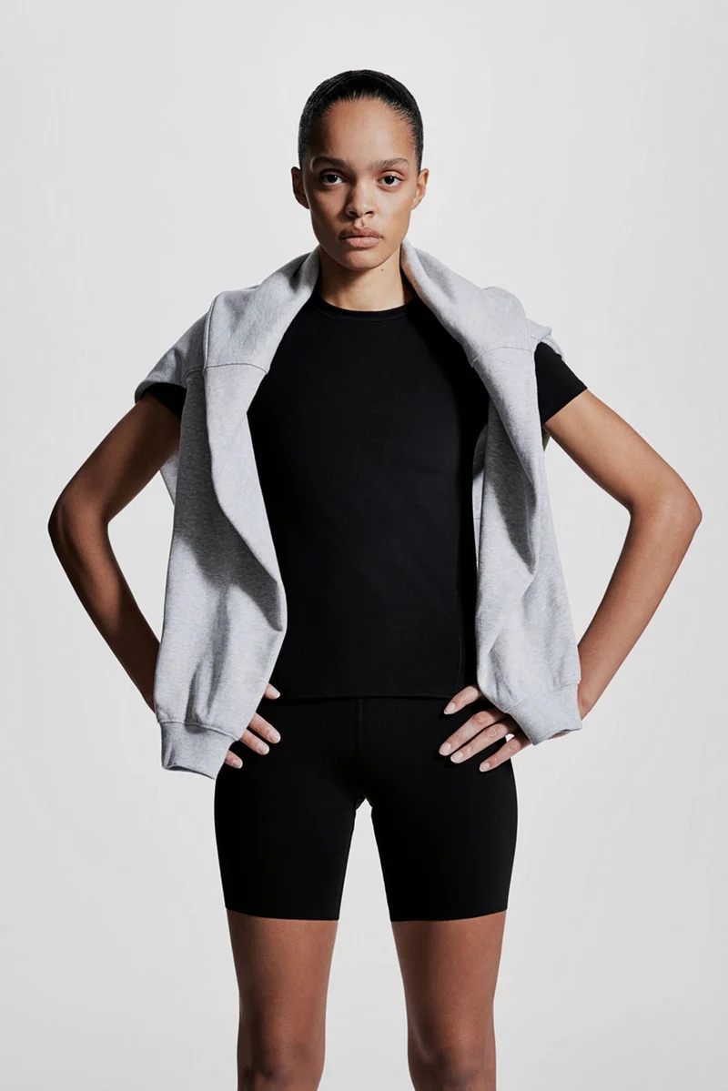 H&M Sports top in DryMove™