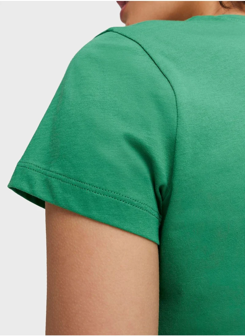 PUMA Essential Blossom Script T-Shirt