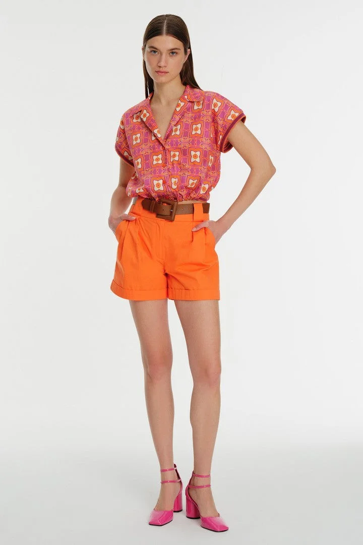 EXQUISE Belt Detail Pleated Poplin Shorts