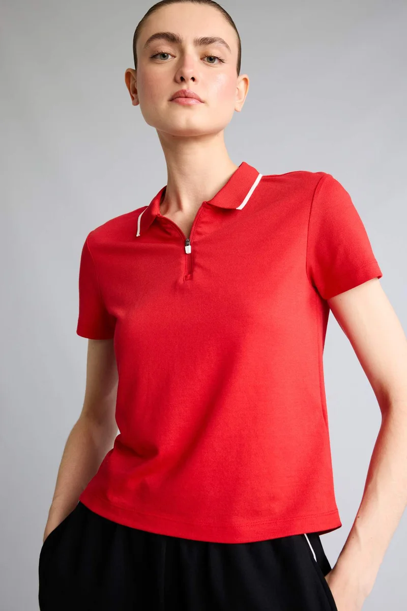 ديفاكتو Standard Fit Polo Neck Sports Basic T-shirt