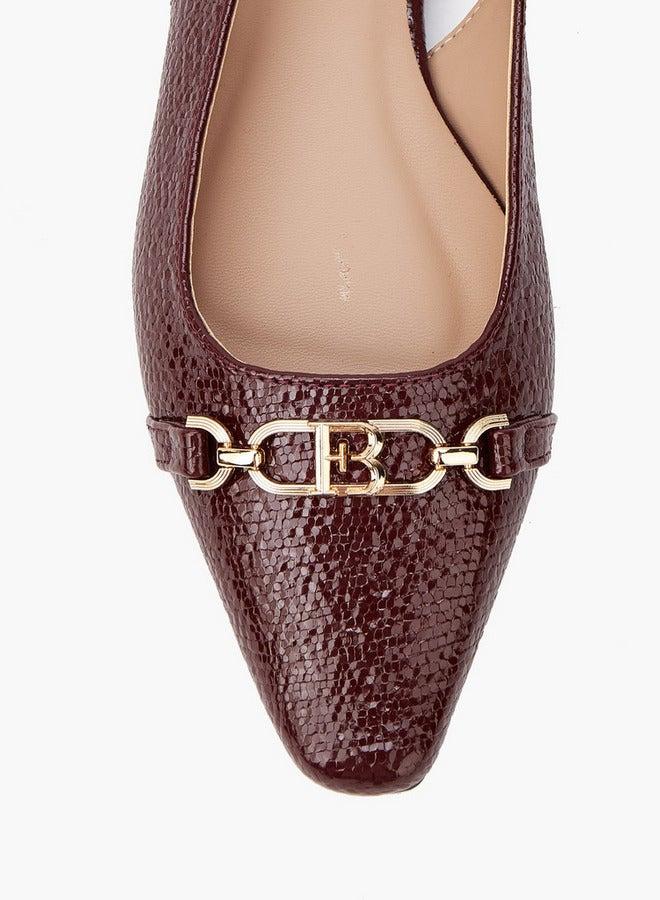 Flora Bella By Shoexpress Textured Chain Detail Sandals with Buckle Closure - Image 4