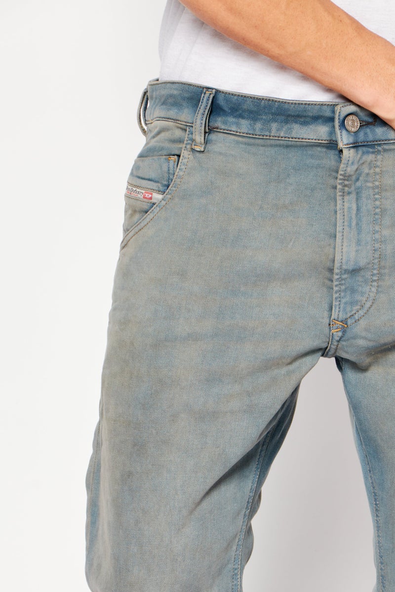 DIESEL جينز سويت ضيق عادي للرجال، مغسول وقابل للتمدد، أزرق - Image 3