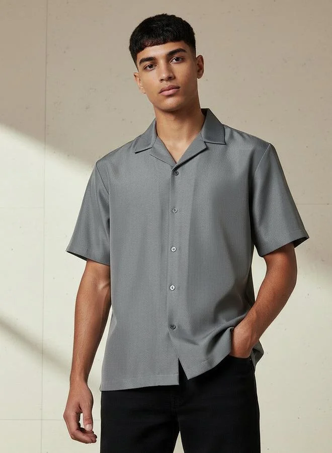 Splash FAV Men Regular Fit Camp Collar Textured Short Sleeves Shirt