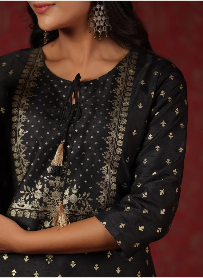 آي شين Black Ethnic Motifs Printed Tie Up Neck Kurta