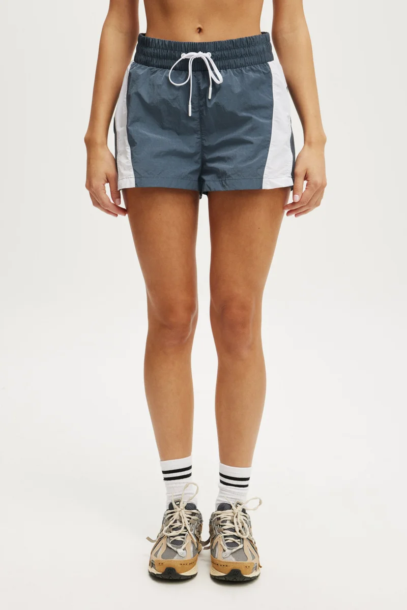 بودي ارتقِ بالمستوى قصير