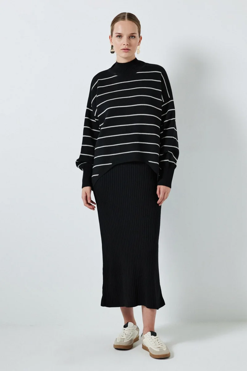 توتشي Striped Knitwear Set