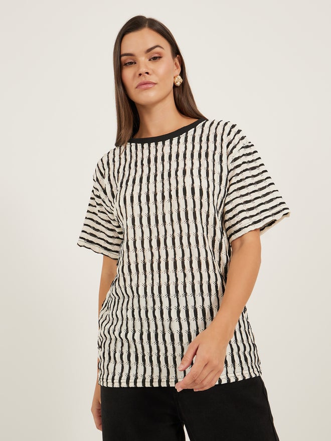 Styli Styli Textured Round Neck Short Sleeve T-Shirt  - Image 3