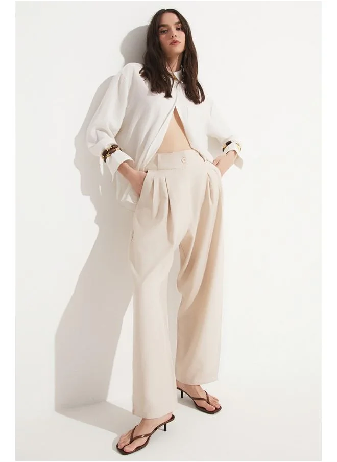 JUNE June Pleated Detailed Loose Trouser Stone