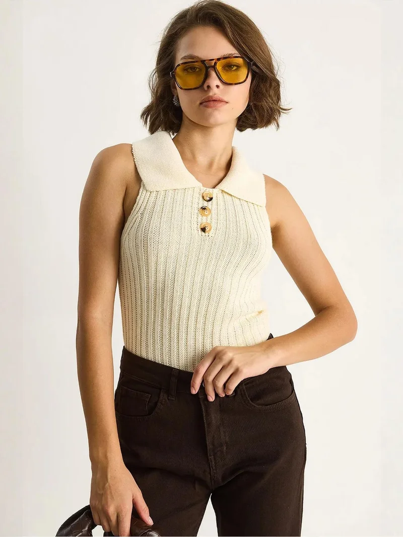 LUCCI Knit Blouse with Button Closure