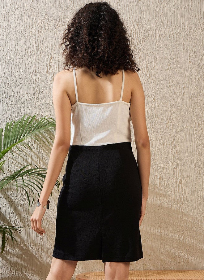 StyleStone طقم ستايل ستون النسائي بأشرطة كتف بيضاء مع تنورة سوداء سهلة الارتداء - Image 4