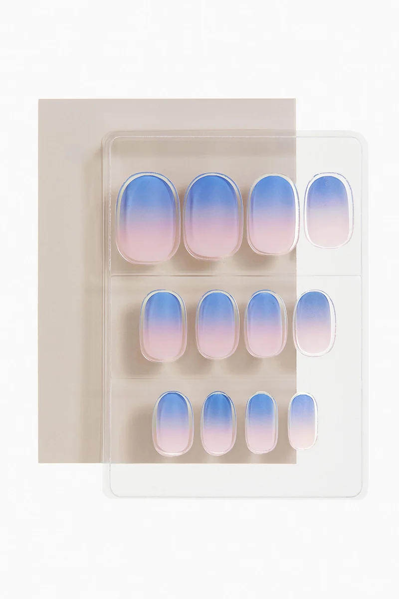 اتش اند ام أظافر تركيب صناعية