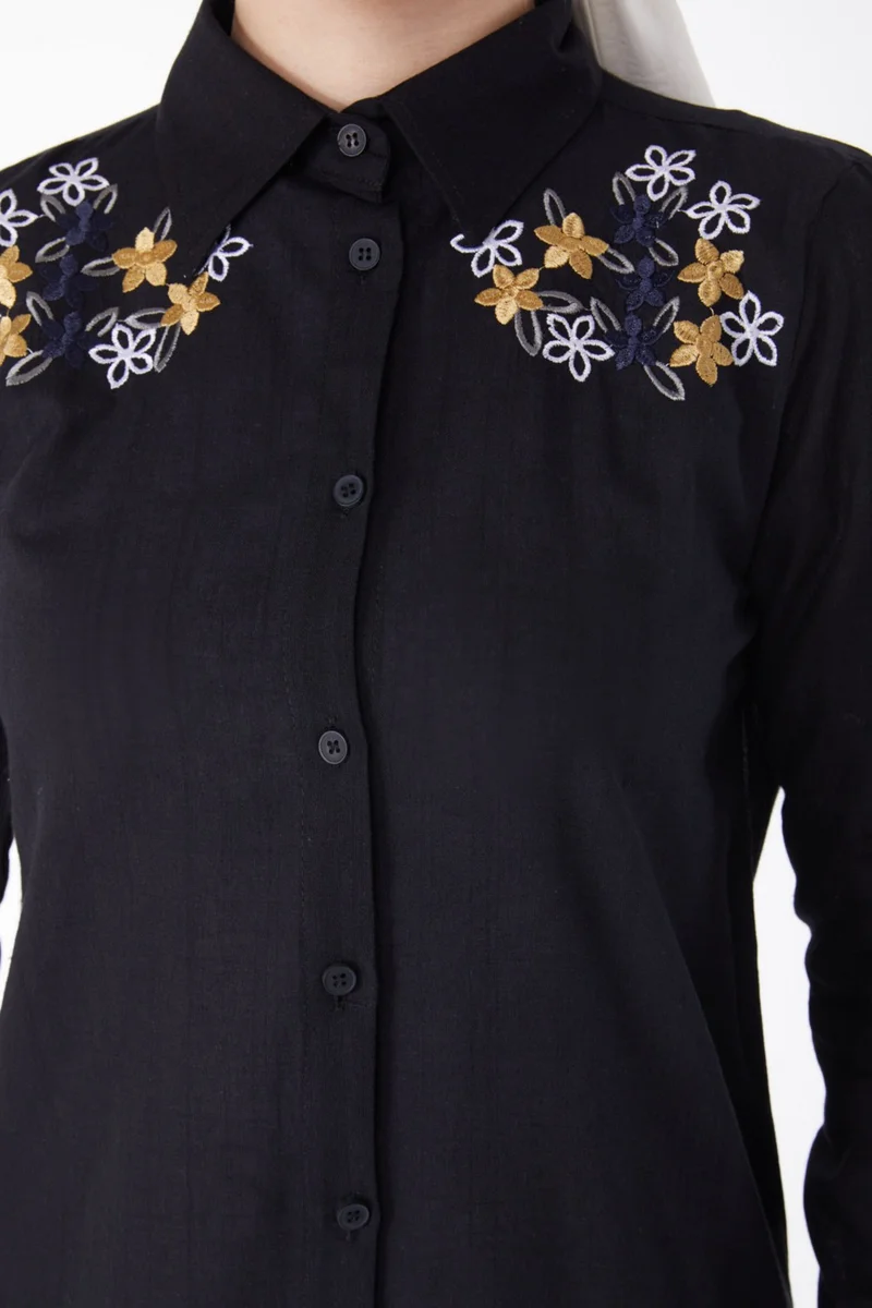 Tofisa Plain Shirt Collar Women's Black Embroidered Shirt - 13167