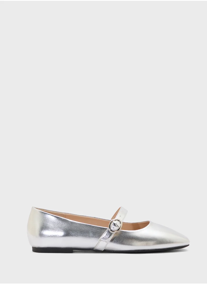 Ginger Square Toe Mary Jane Flat Shoe