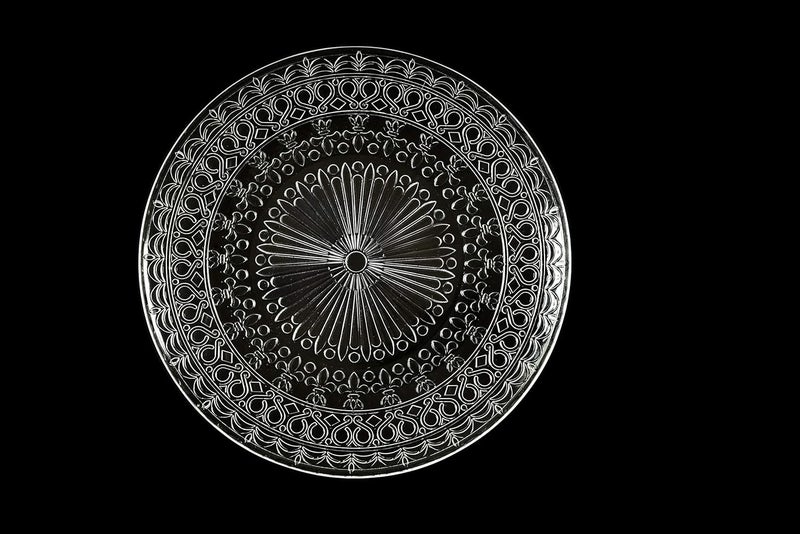 Barski طقم أطباق عشاء زجاجية بارسكي 4 أطباق  مصممة 102 سم قطر  مصنوعة في أوروبا - Image 5