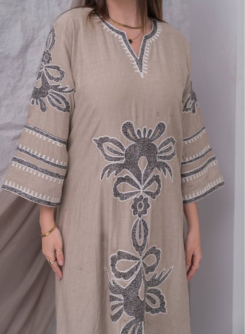 AFandina Linen jalabiya with delicate details that add a touch of luxury A-386 - Image 2