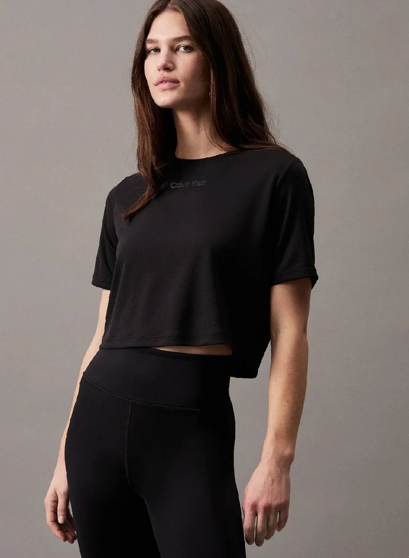 كالفن كلاين تيشرت رياضي قصير