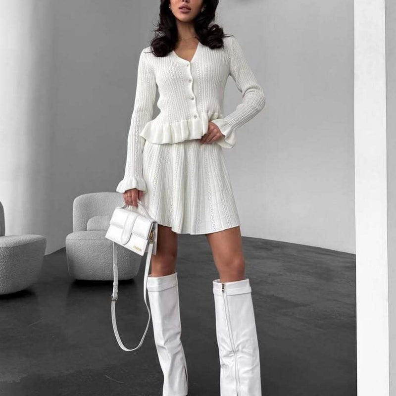 2025 Spring French Style Chanel Style Elegant Socialite V-Neck Long Sleeve Diamond Buckle Ruffled Waisted Knitted Two-Piece Set - Image 1