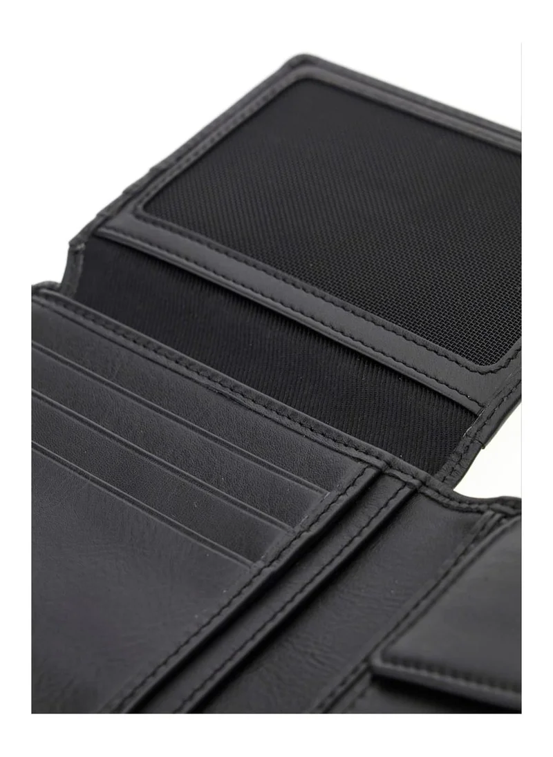 GUESS Casual Bi-Fold Wallet