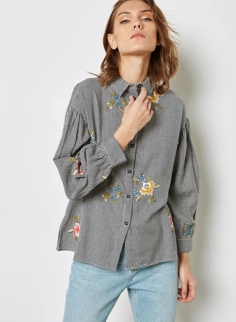TOPSHOP Houndstooth Print Embroidered Shirt