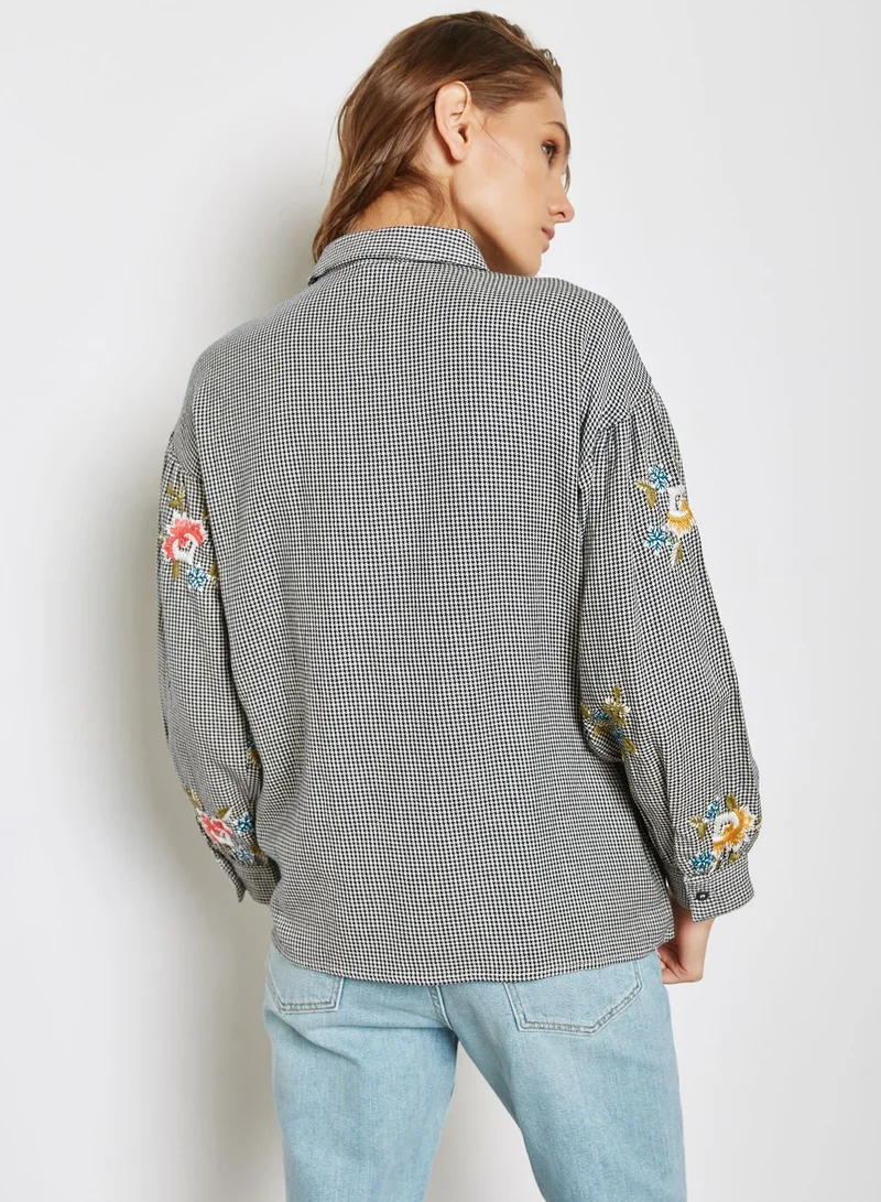 TOPSHOP Houndstooth Print Embroidered Shirt