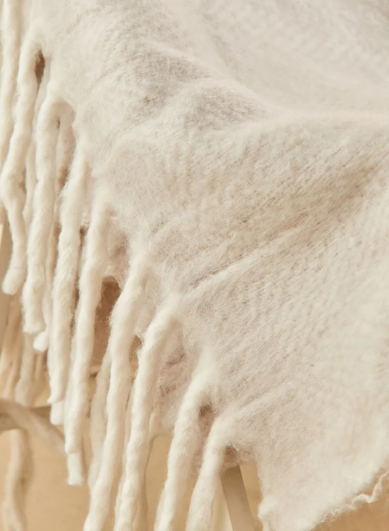 URBAN OUTFITTERS Cosy Throw Blanket