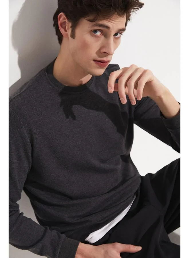 JUNE June Exclusive Men Crew Neck Sweatshirt Grey