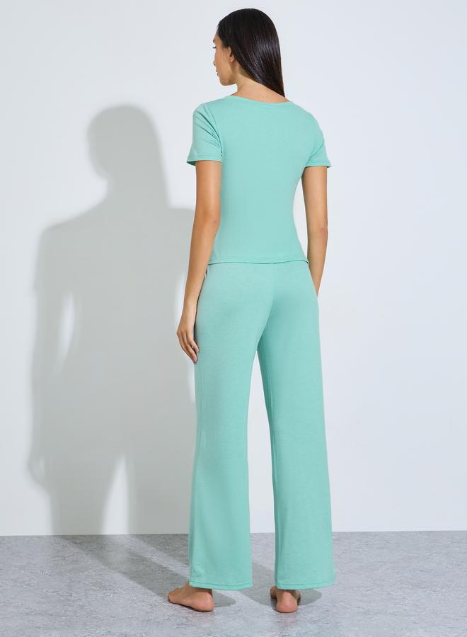 Styli Green Ruched Button Placket Detail T-Shirt and Pyjama Set - Image 5