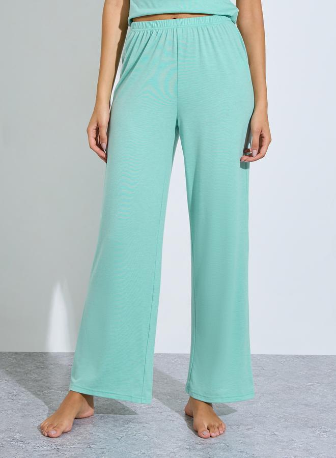 Styli Green Ruched Button Placket Detail T-Shirt and Pyjama Set - Image 4