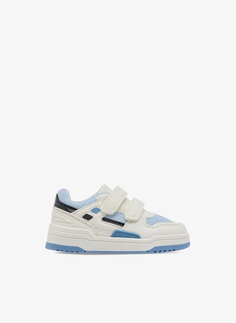 جونيورز سنيكرز أولاد بنعل خارجي بنمط ألواح مع إغلاق بشريط لاصق