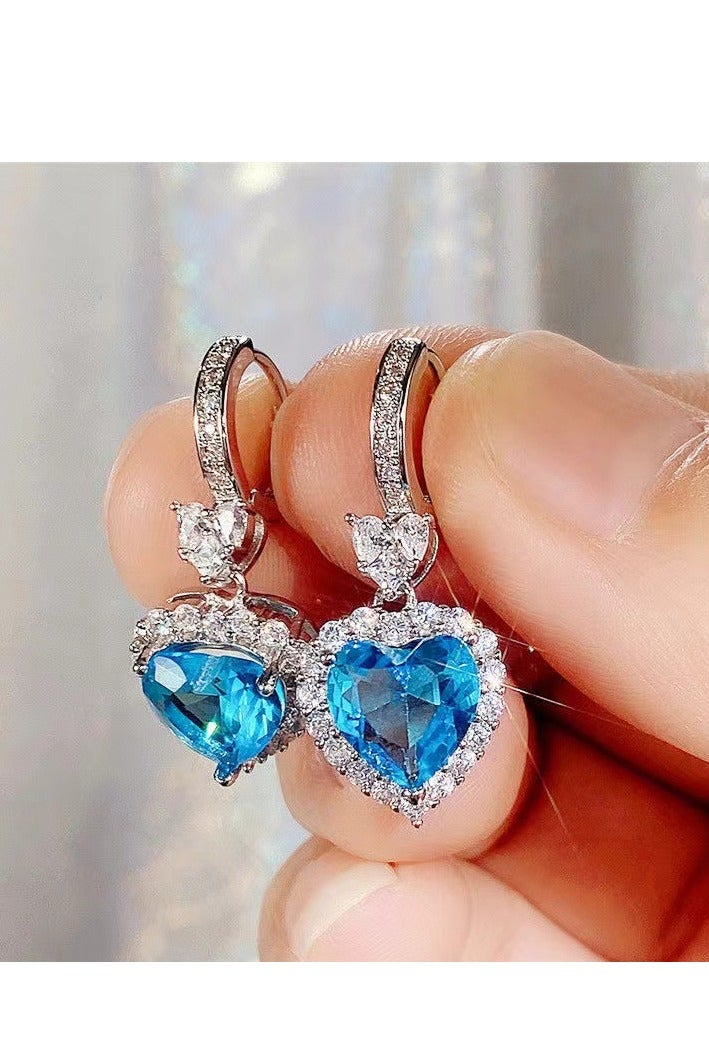 Innoshine Trendy  Rhinestone Studded  Ocean Heart Pendant Necklace Set – Light Luxury Matching Blue Stone Earrings & Ring, Dainty Layering Collarbone Chain for Fashion Women, Summer Beach Jewelry Trio - Image 4