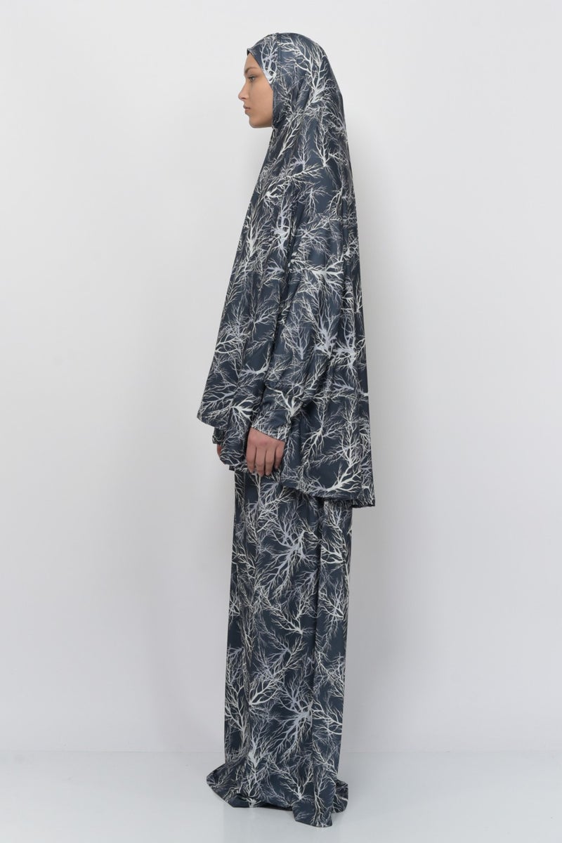 Altobeh Practical Two Piece Tree Patterned Bat Sleeves Lycra Hijab Prayer Dress with Headscarf 992-0708  - Image 3