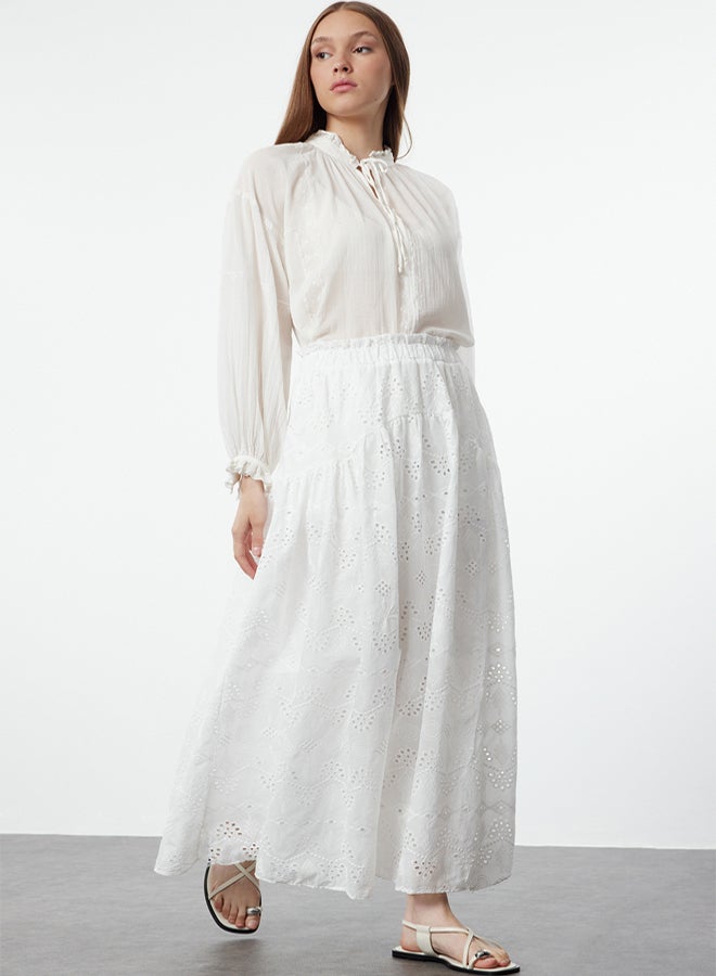 trendyol Ecru Pocketed Embroidery / Guipure Woven Skirt TCTSS24EE00021 - Image 2