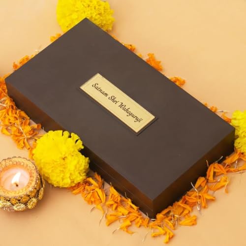 TEYRAH Golden Temple Model Khanda Ekonkar 24K Gold Plated Photo Frame Portable Charan Paduka Pocket for Diwali, House Warming, Return Gifts, Puja Box. Sikh Pray Incriptions - Image 2