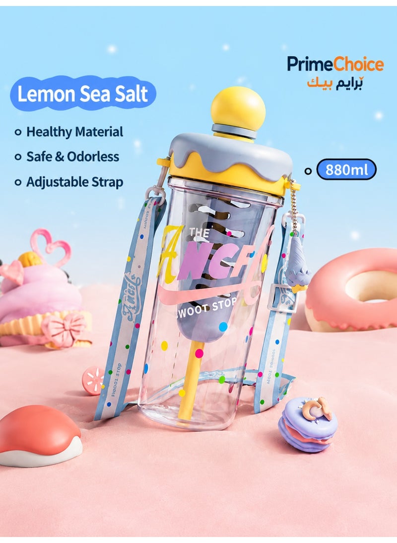 برايم تشويس كوب قشة آيس كريم إبداعي للعودة إلى المدرسة للطلاب، كوب بلاستيكي عالي الجمال للاستخدام الخارجي مع حزام كتف وفلتر لتحضير الشاي، كوب ماء للأطفال بسعة 880 مل - Image 1