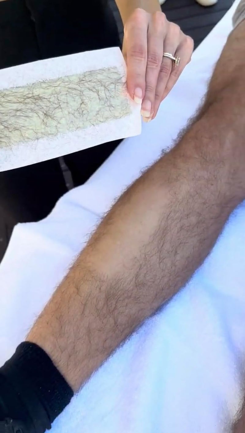 Nad's Nads Body Wax Strips Hair Removal For Women At Home 24 Strips 4 Oil Wipes - Image 4