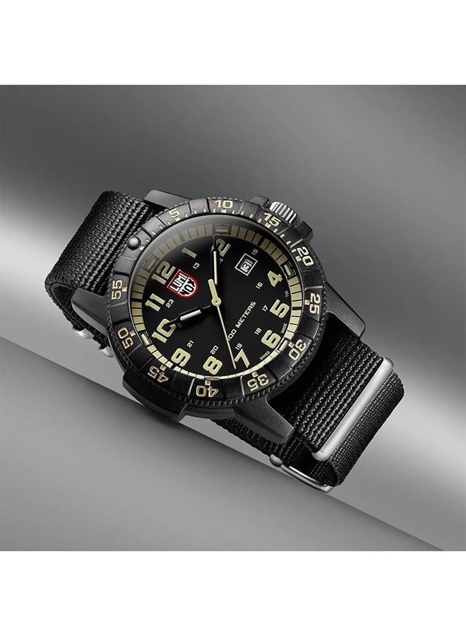 Luminox Men's Analog Round Shape Nylon Wrist Watch XS.0333 - 44 Mm - Image 3